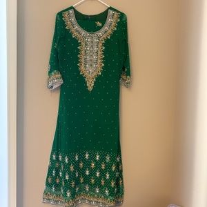 Pakistani Bridal Nikah Clothes